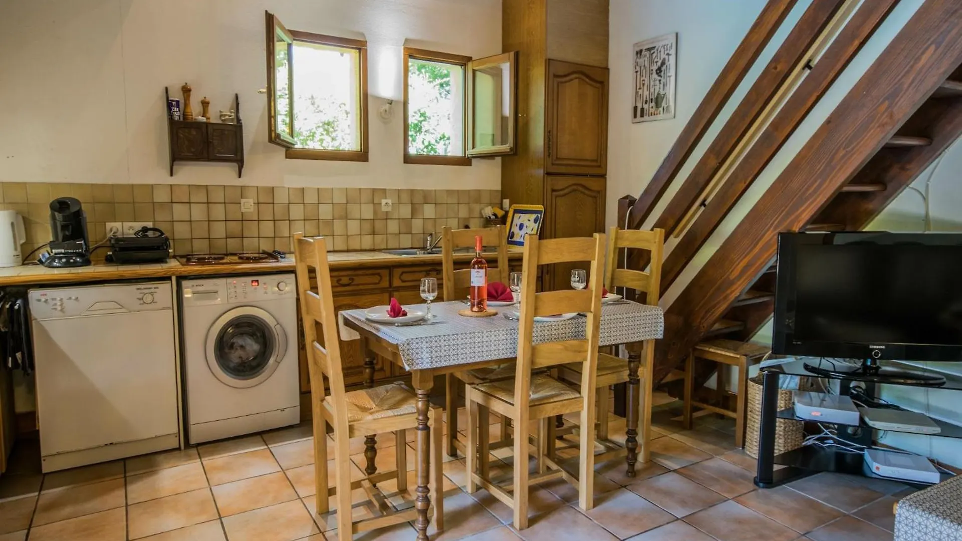 Quiet Holiday Home With Large Pool, Cleaning Included Saint-Martin-le-Redon France