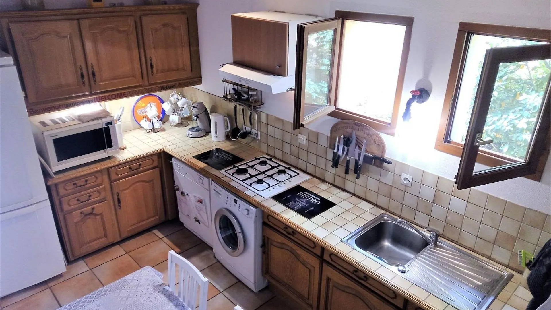 Quiet Holiday Home With Large Pool, Cleaning Included Saint-Martin-le-Redon 0*,  France