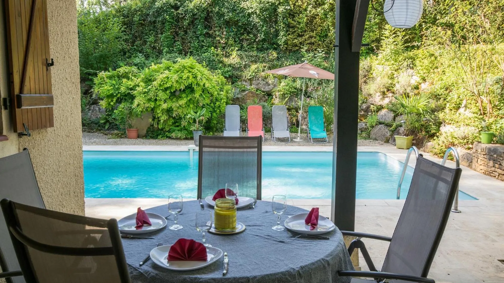 Quiet Holiday Home With Large Pool, Cleaning Included Saint-Martin-le-Redon 0*,